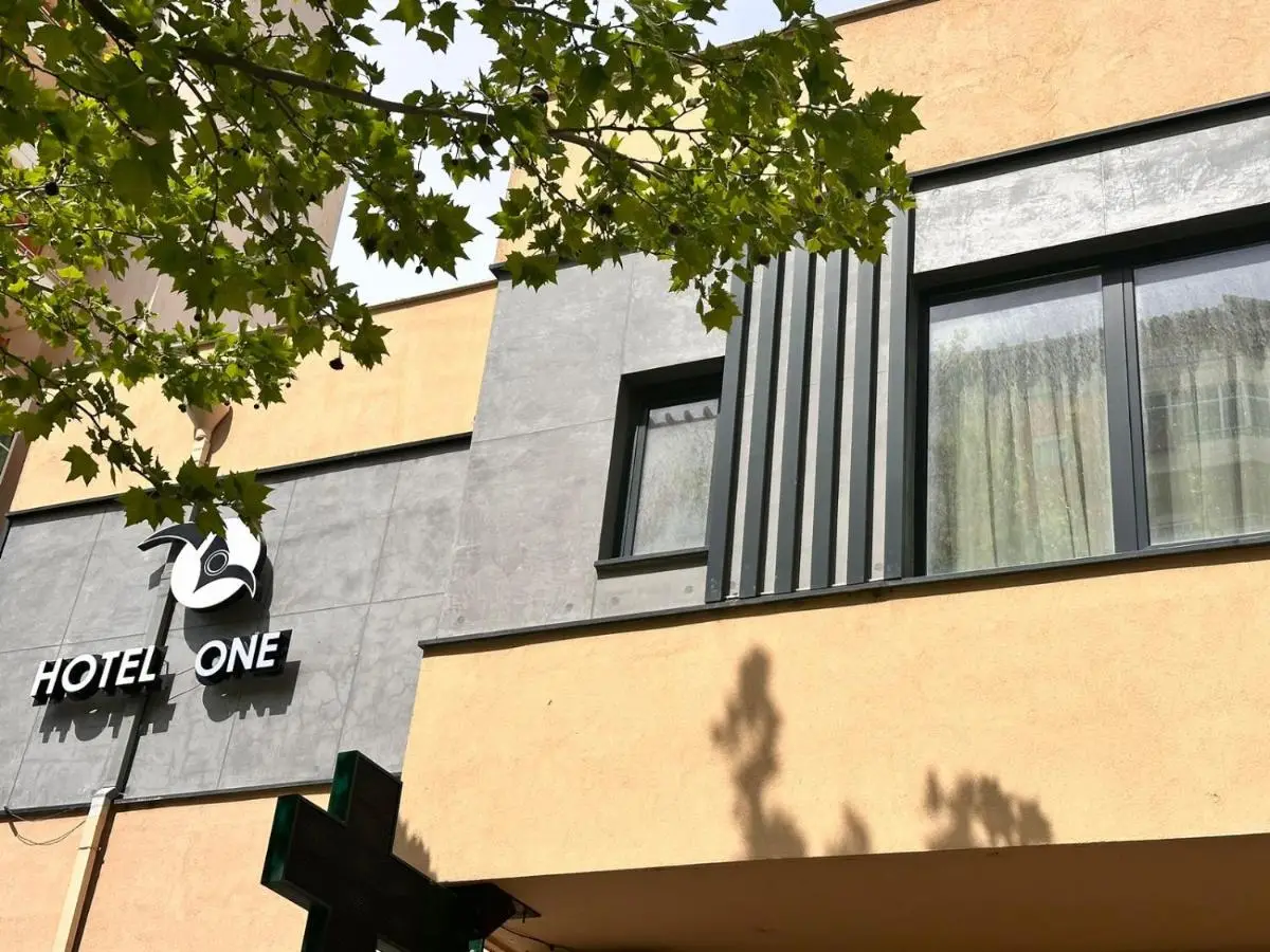 Hotel One