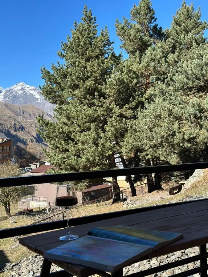 Elia Hut Kazbegi