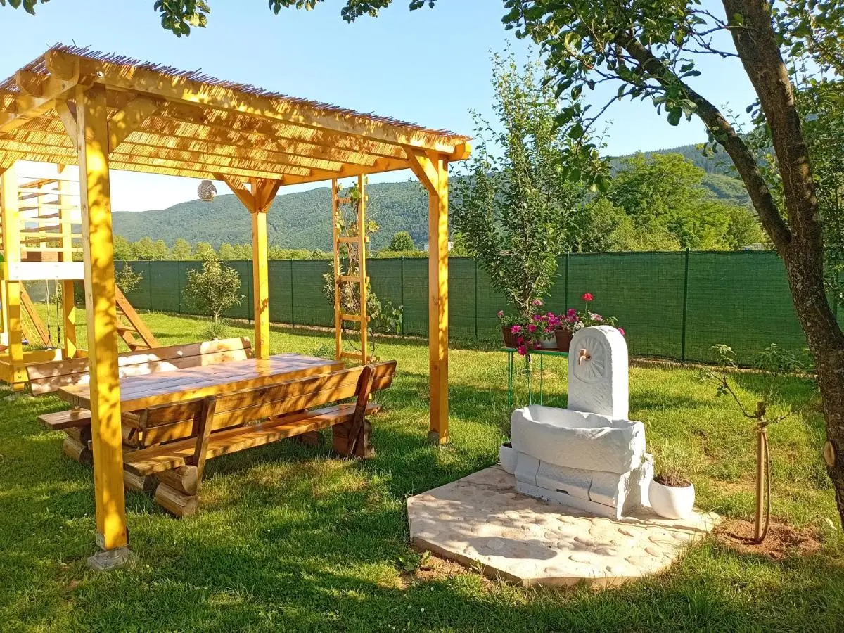 Villa 'Whispering Pines' Ilidža