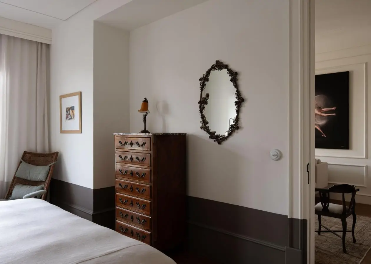 Hovagimyan Hotel and Suites