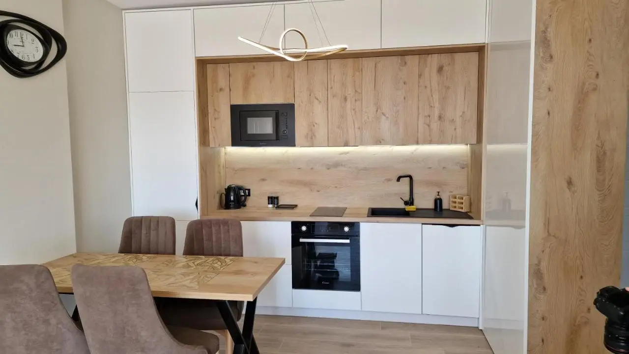 Anchor Apartments