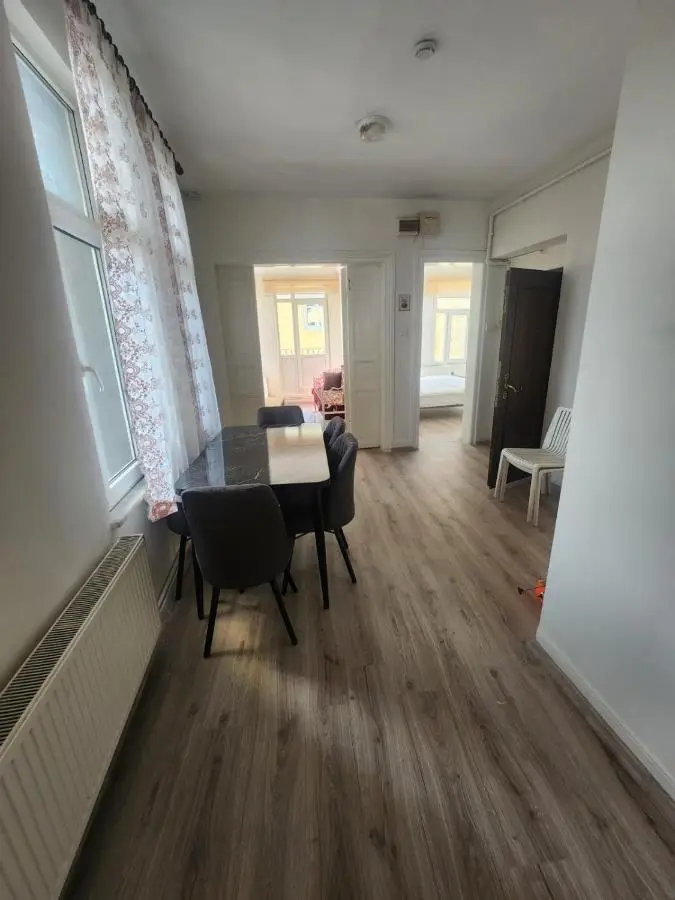 Nostalgia Apartment