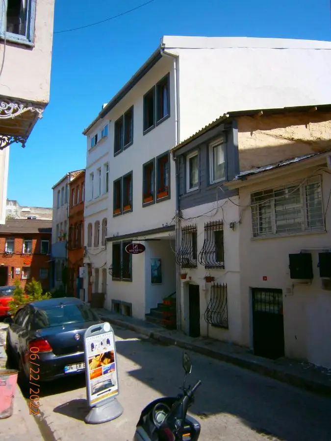 Nos Istanbul
