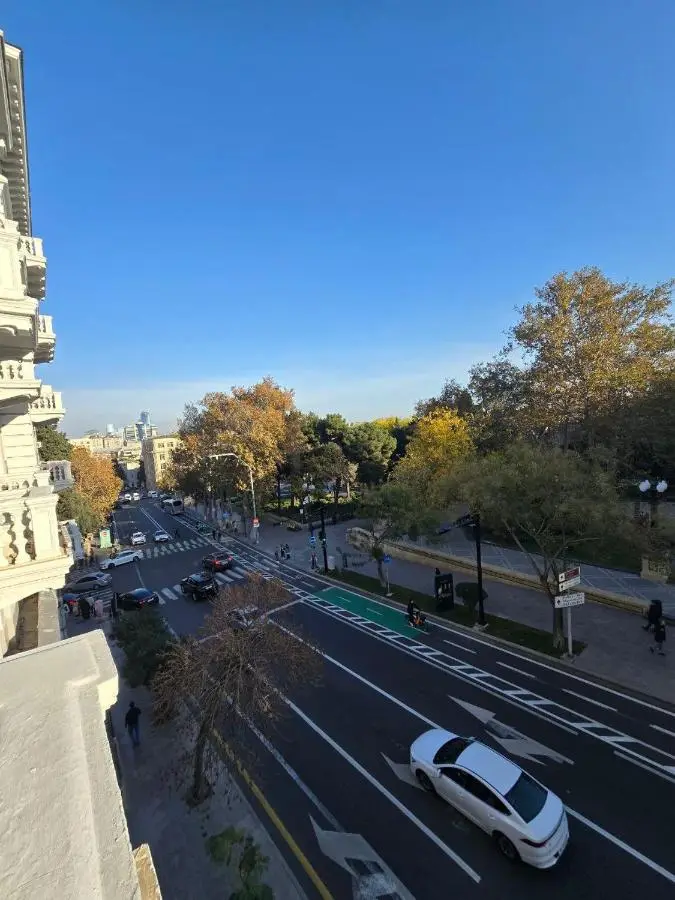 Apartment Formula 1 view