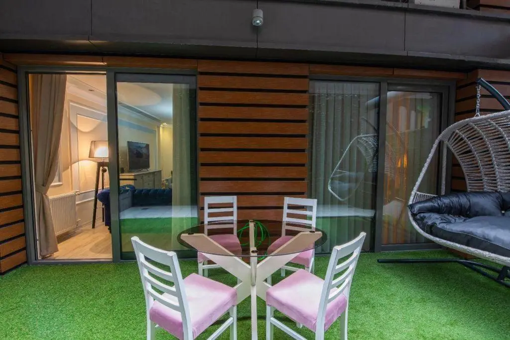 Three bedroom Duplex apartment with large terrace
