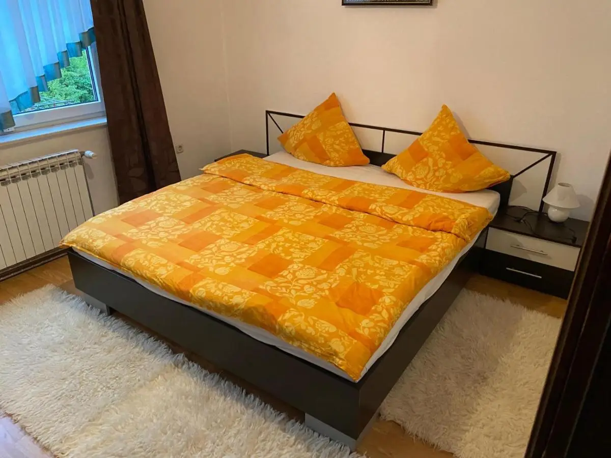 Idas Guesthouse - Kuća na jezeru - Haus am See - Privatunterkunft - Čelebići kod Konjica