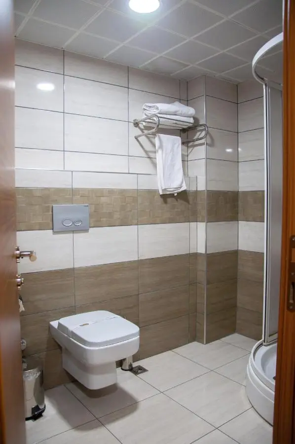 Quars Garden Hotel