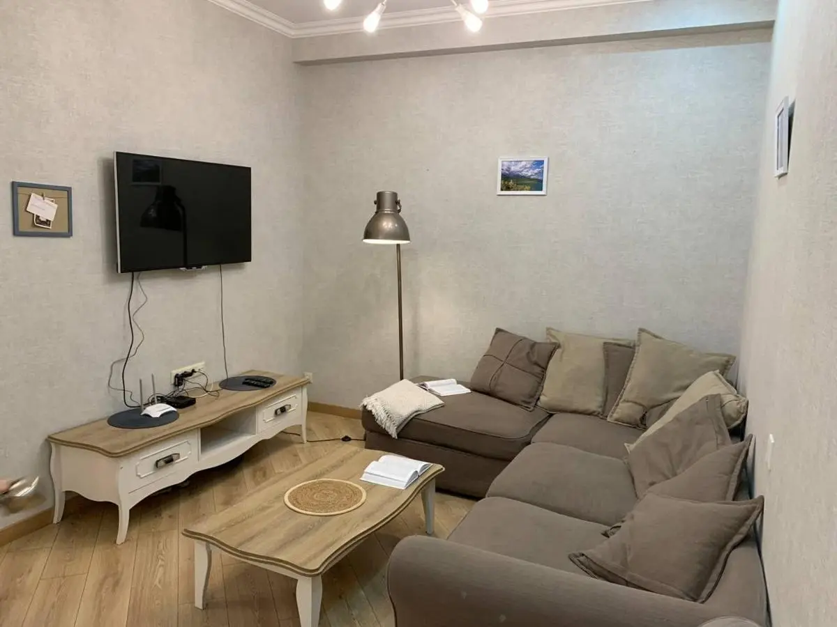 Сozy three-room apartment with 2 separate bedrooms in Old Tbilisi