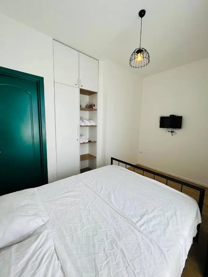 Holiday Rooms 8