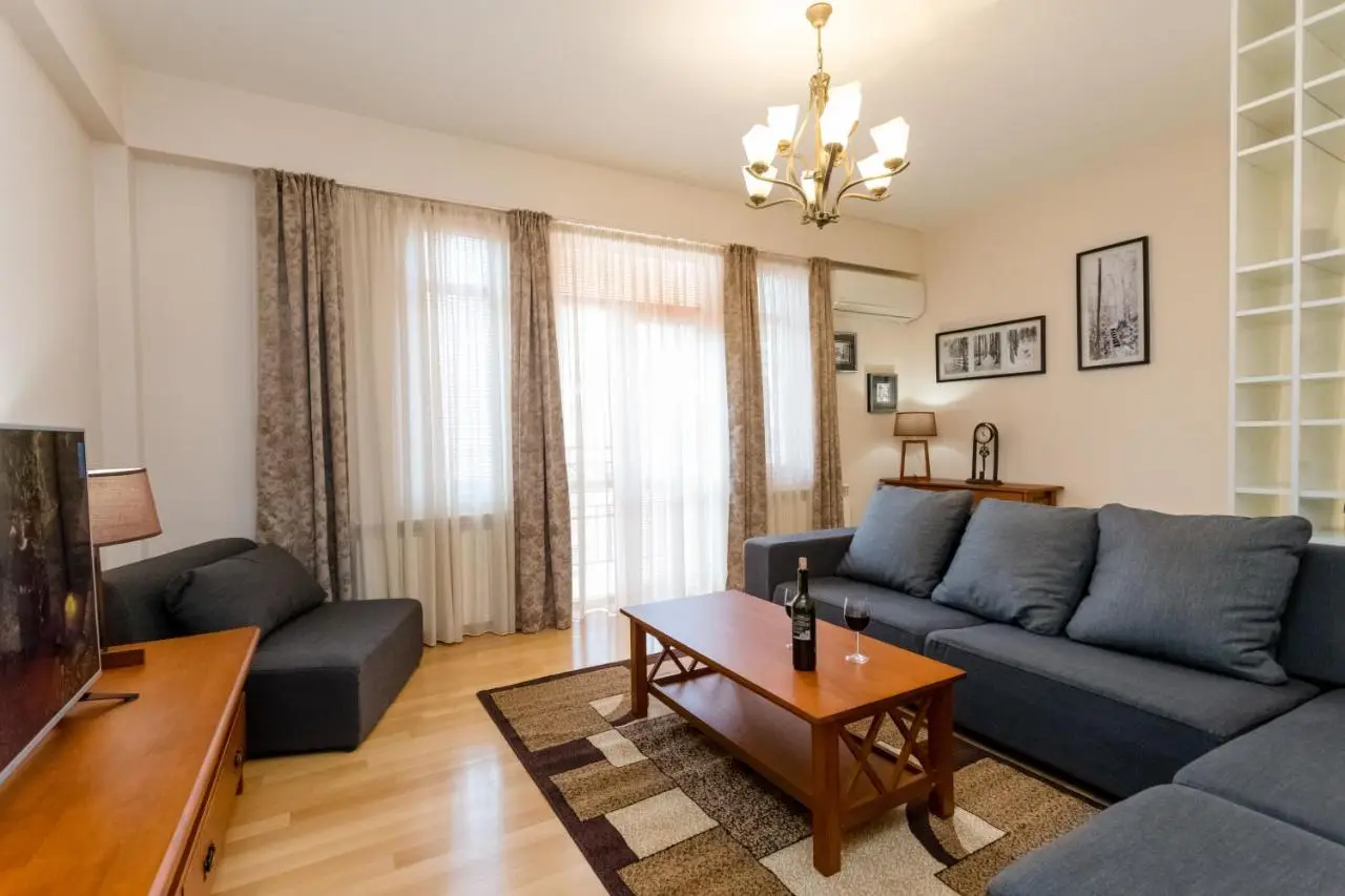 Metro Core Residence
