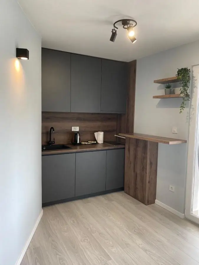 Diamond apartments