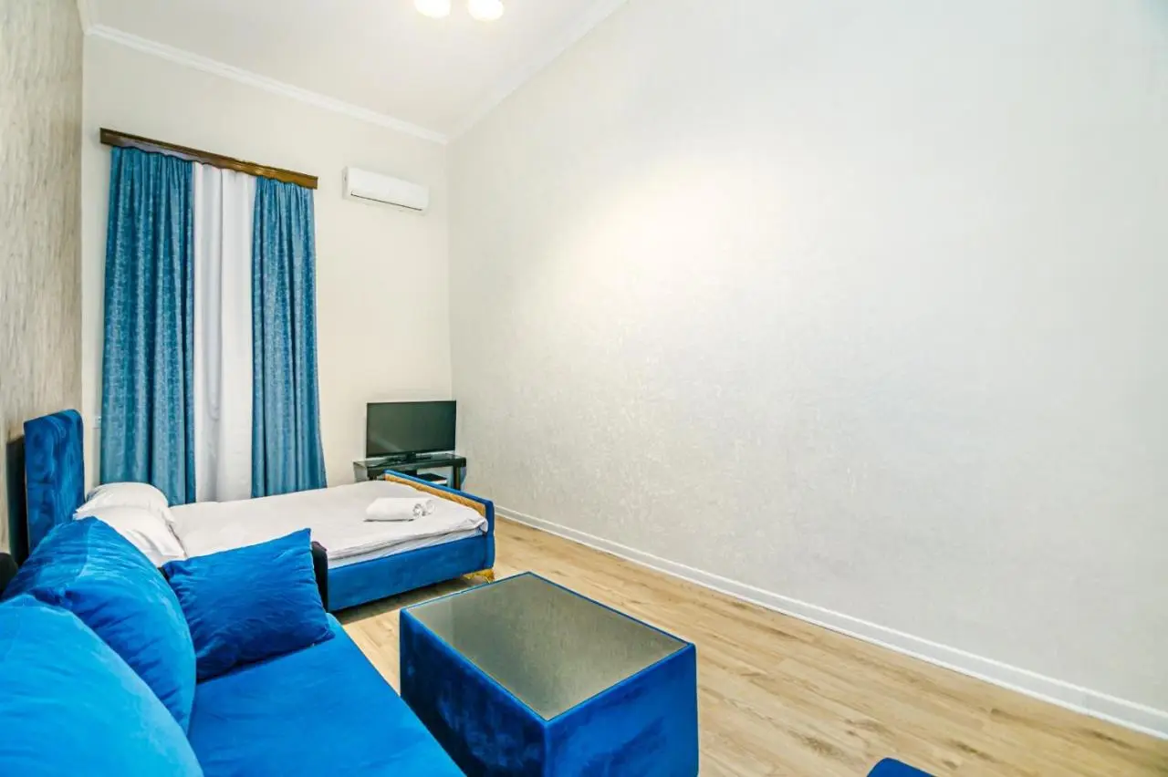 Apartment Blue Cloud