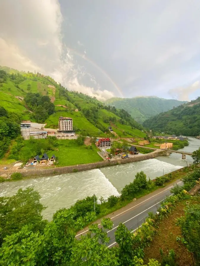 AyDeR CuNeLi BUnGaLoV