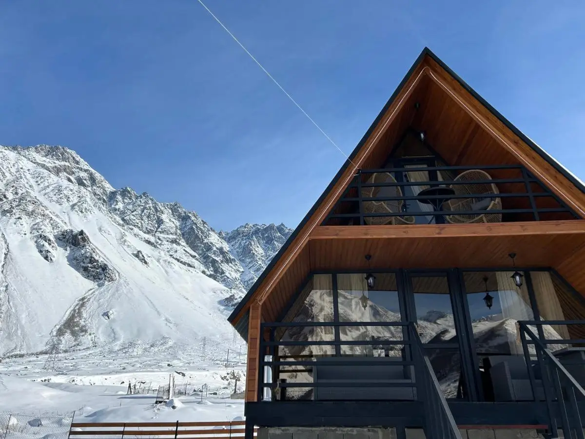 Kazbegi cottage kide- ყაზბეგში კოტეჯი კიდე