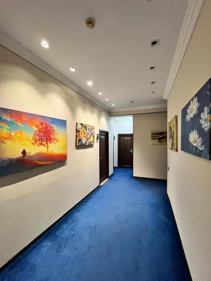 Family Golden Street Hotel