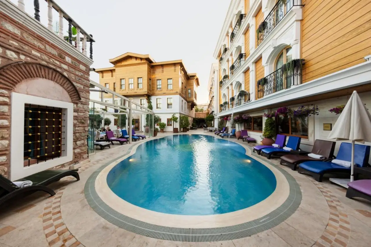 Seven Hills Palace & Spa