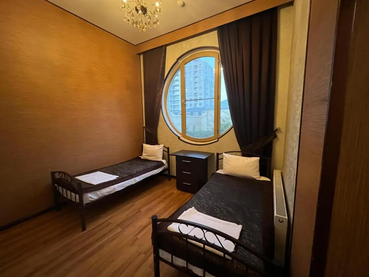 Bayil Breeze Hotel & Restaurant