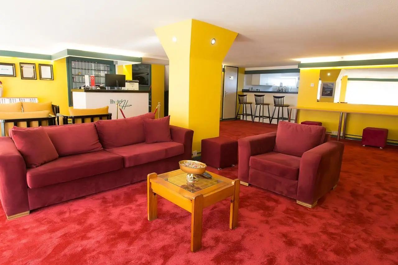 Mini Harem Hotel