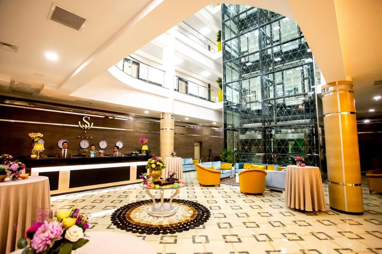 West Shine Hotel