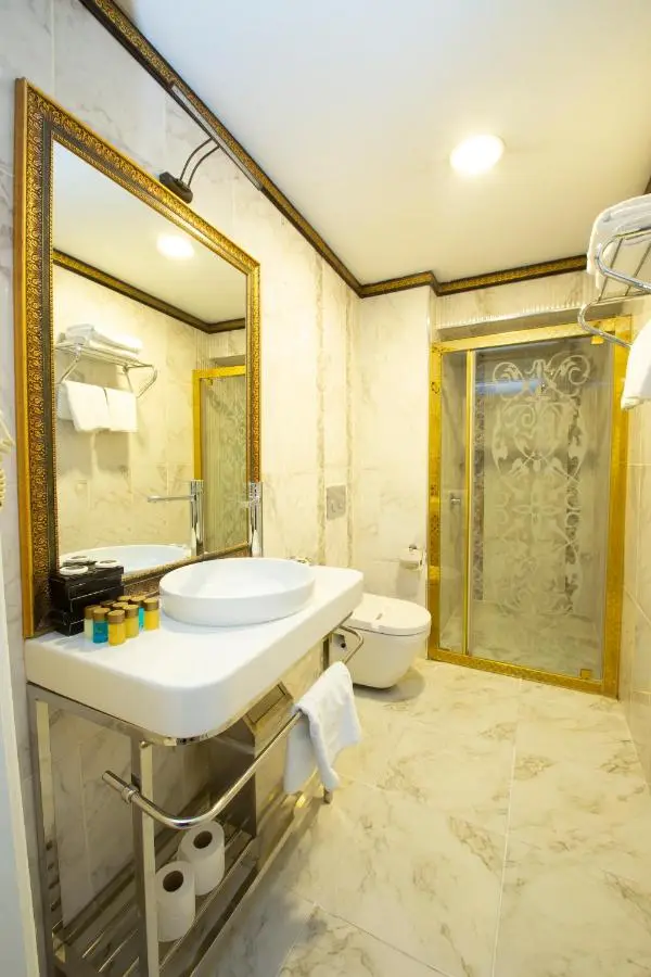 Empire Suite Hotel