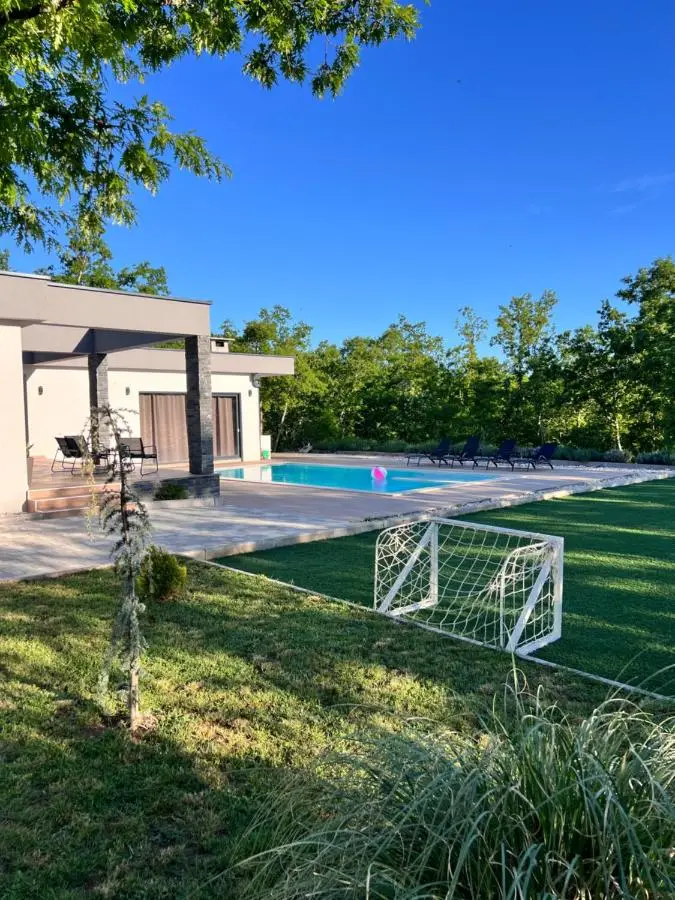 Luxury Villa Mojito