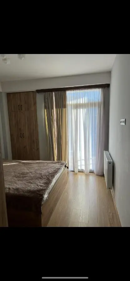 Nino's Sunny Apartment