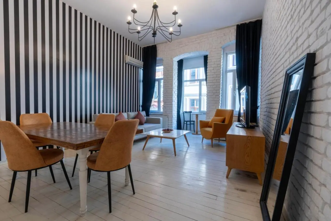 5 Apartment Galata