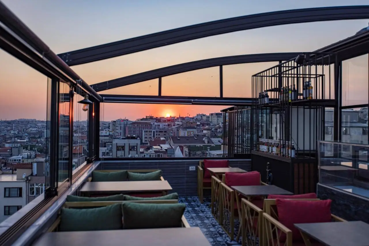 Grand Balyan Hotel & Restaurant
