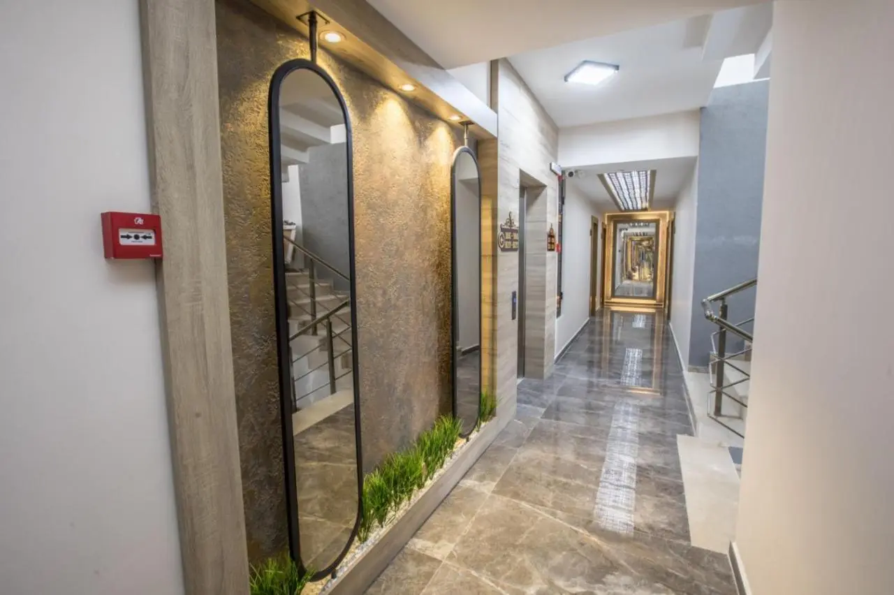 Elanis Suites