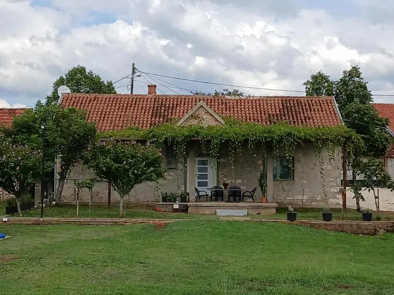 Zavičajna kuća Šakota - Kozice