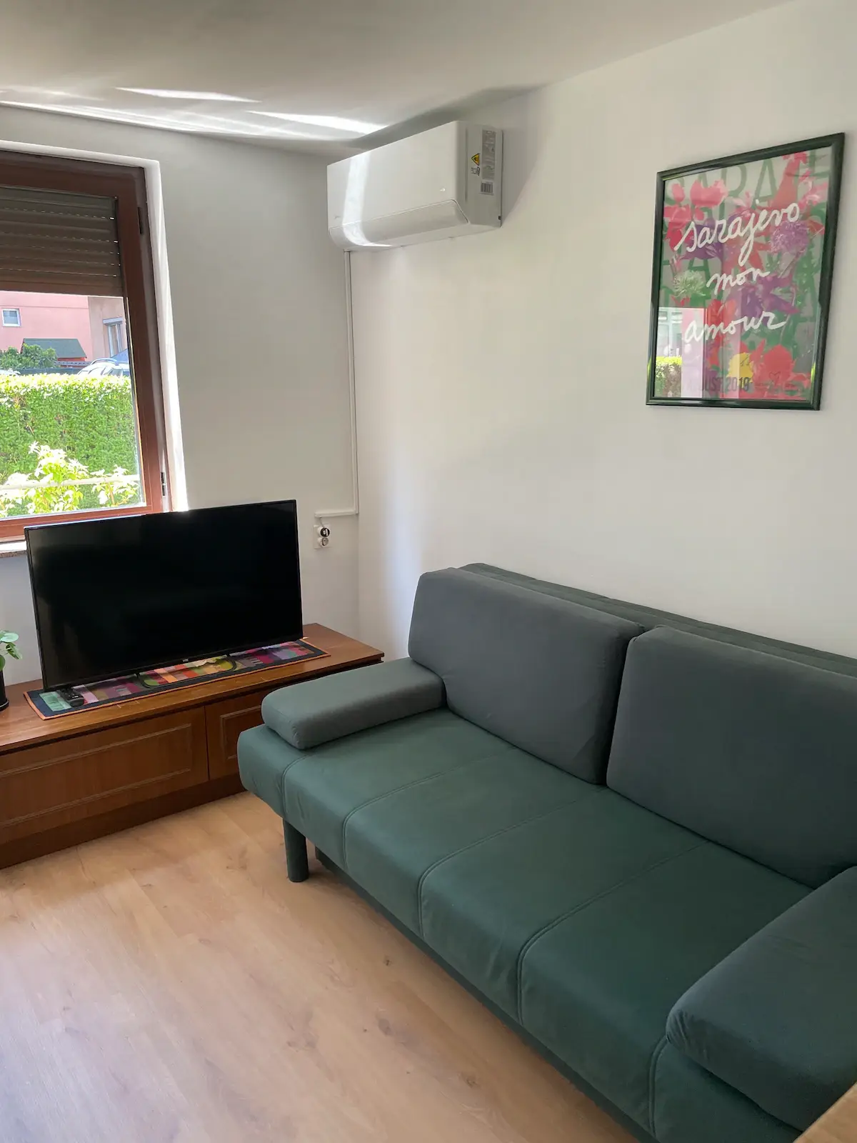 Olympic Silver Apt/ Free parking/ Garden/ Grill