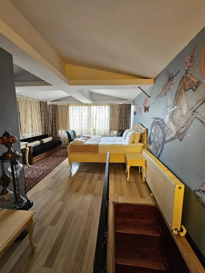 Optimist Hotel