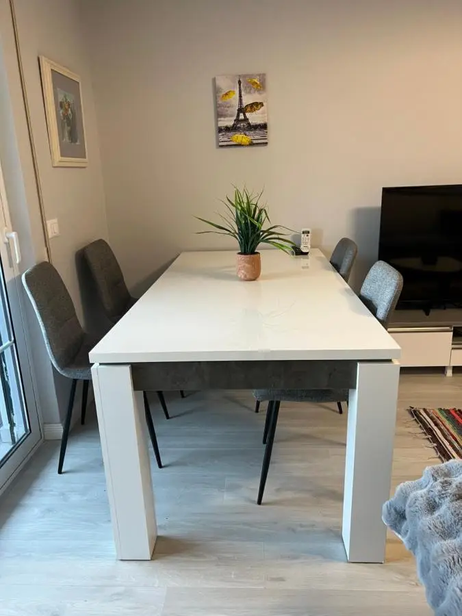 Tirana Gallery Apartment - City Center View