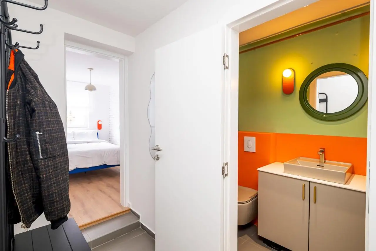 Colorful 3-Bedroom Apartment