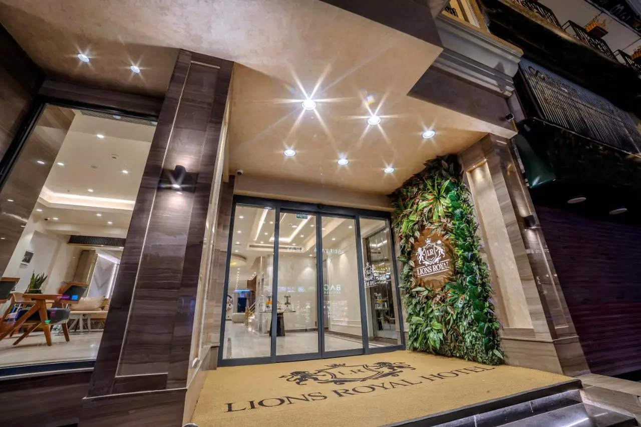 Lions Royal Hotel