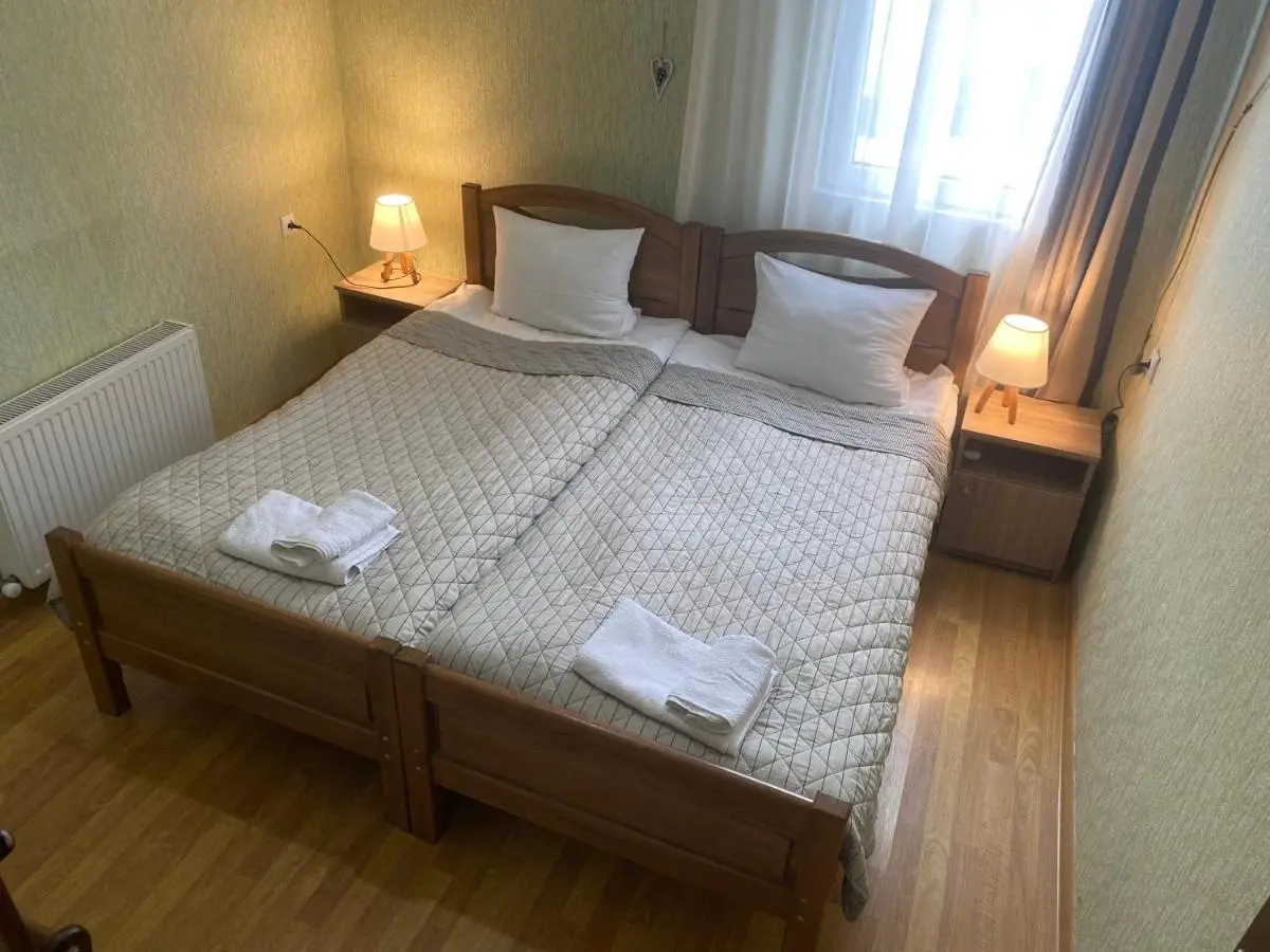 Hillside Guesthouse