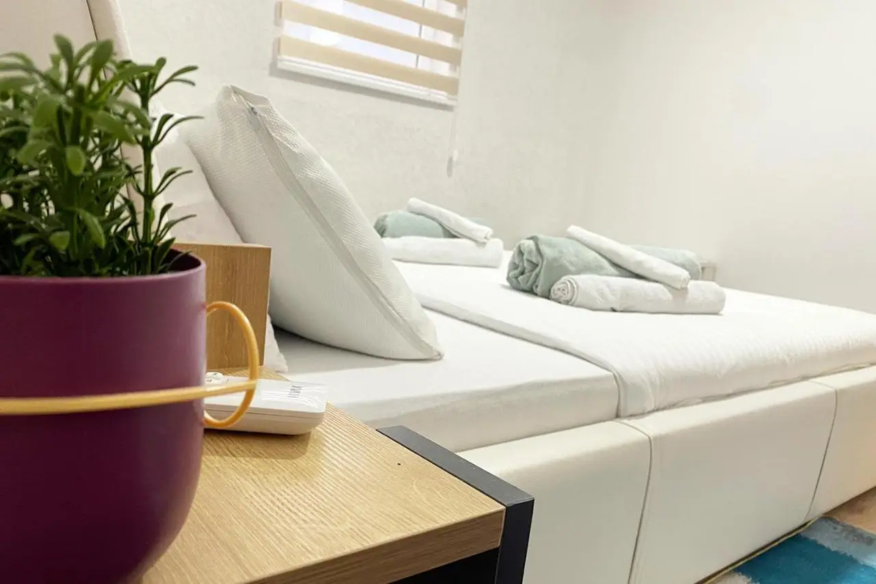 Farah Apartment