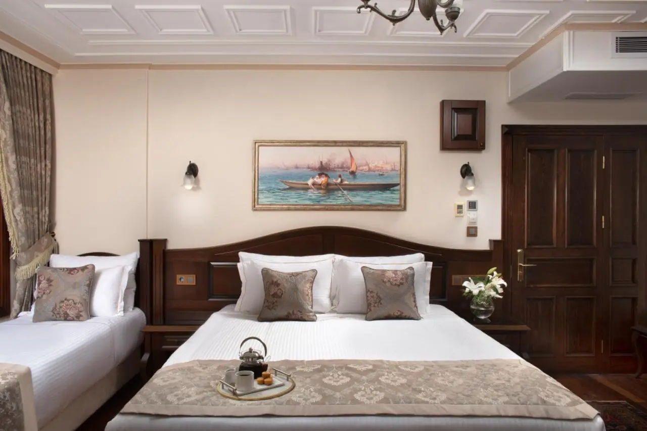 Bender Hotel - Old City