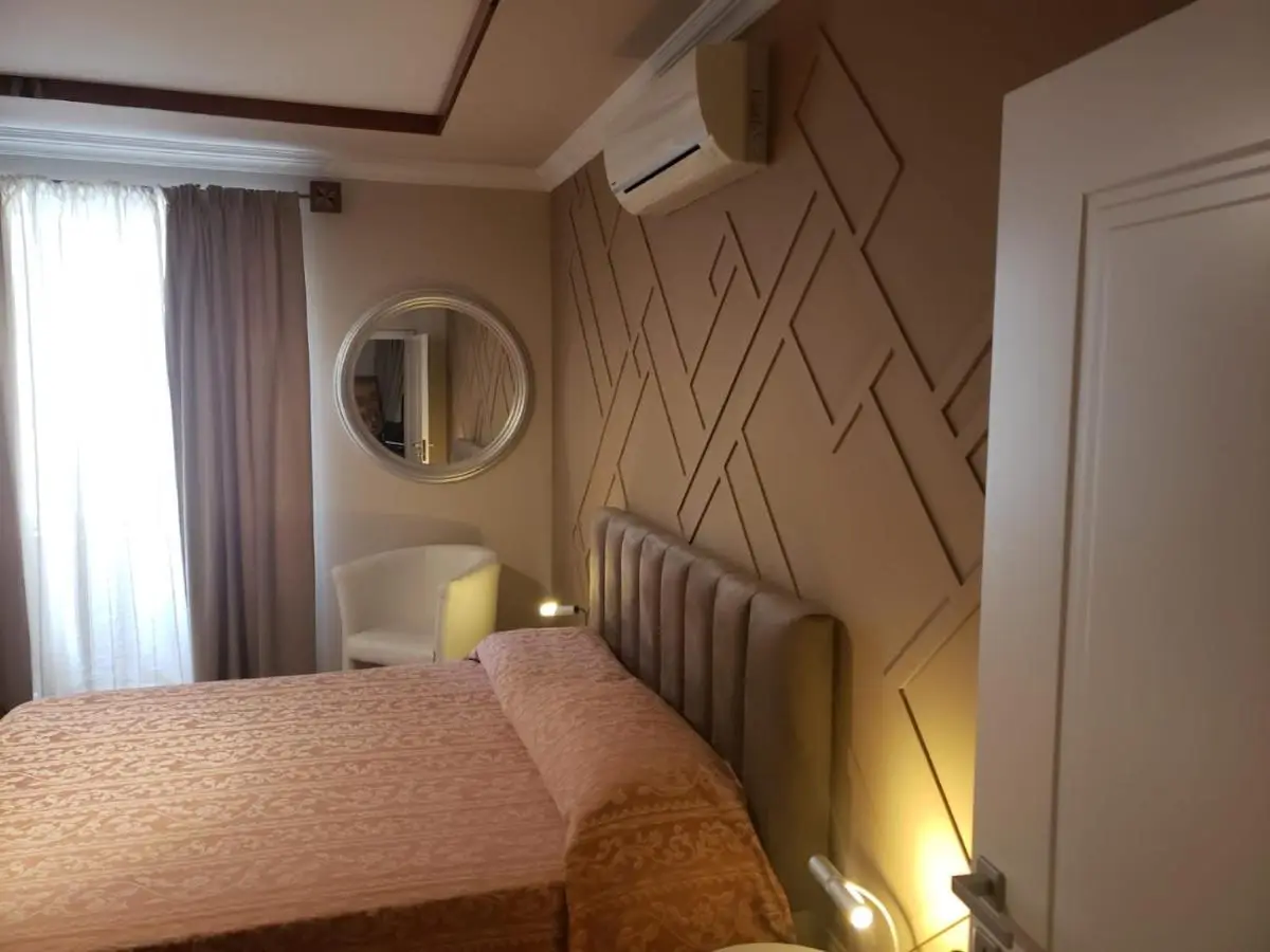 Art Gallery Apartments Tirana 1