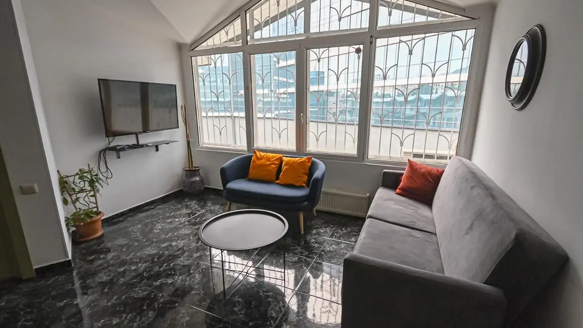 4 Bedroom Apartment on Liberty Square
