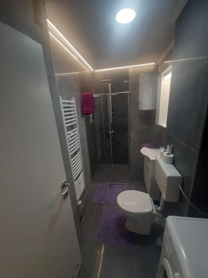 Great Apartment Adi