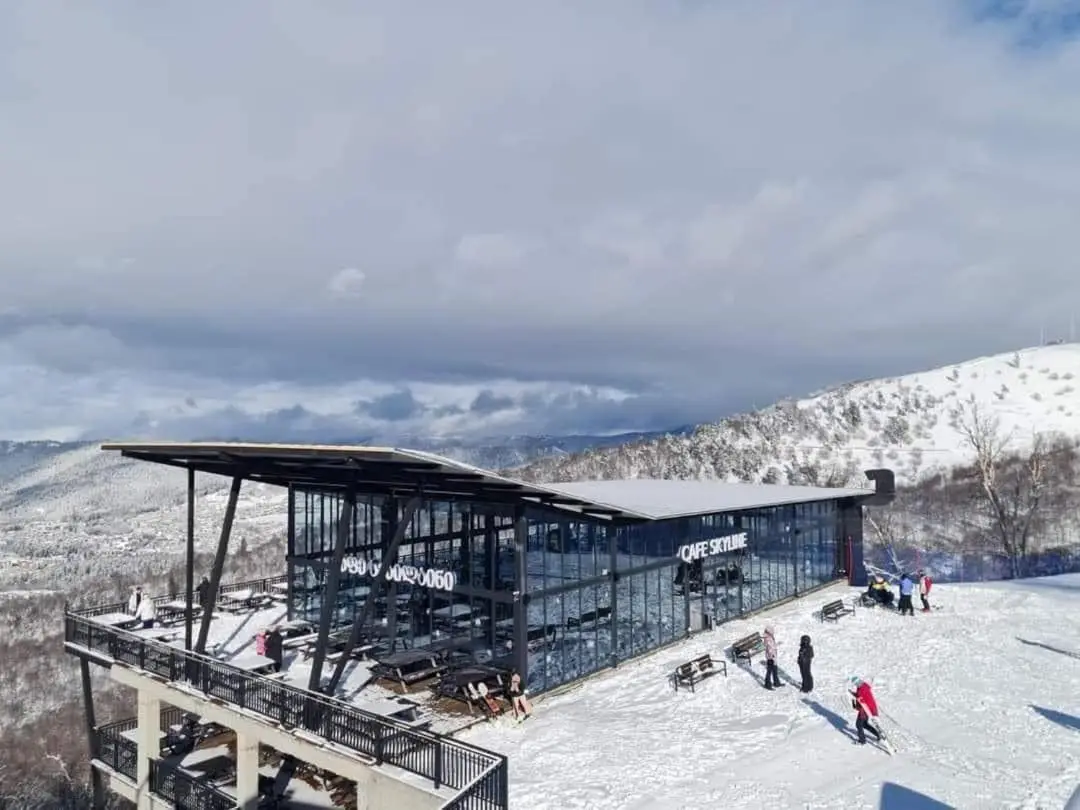 Crystal New Resort
