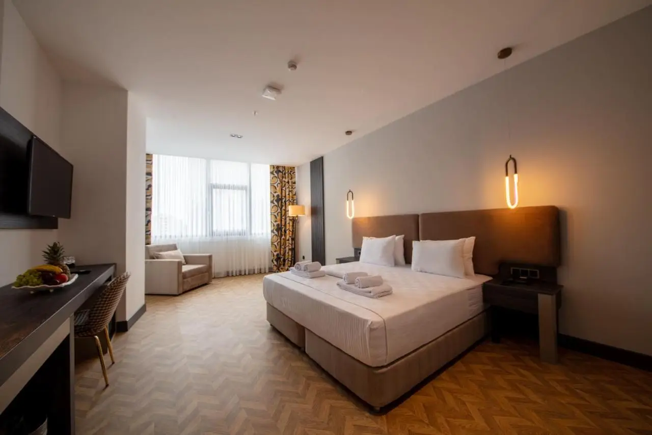V Center Hotel