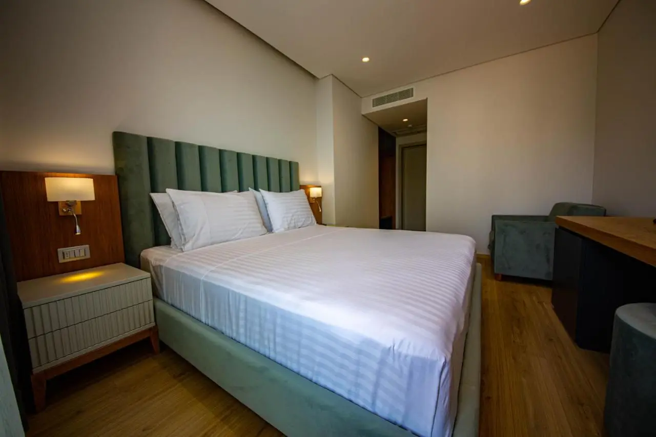 El Primero Hotel