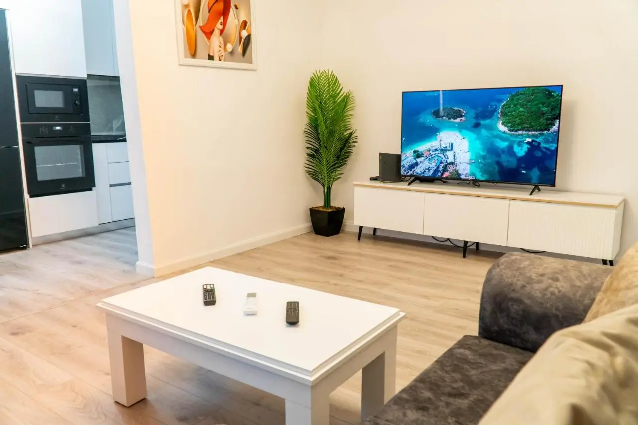 Signature apartment 8