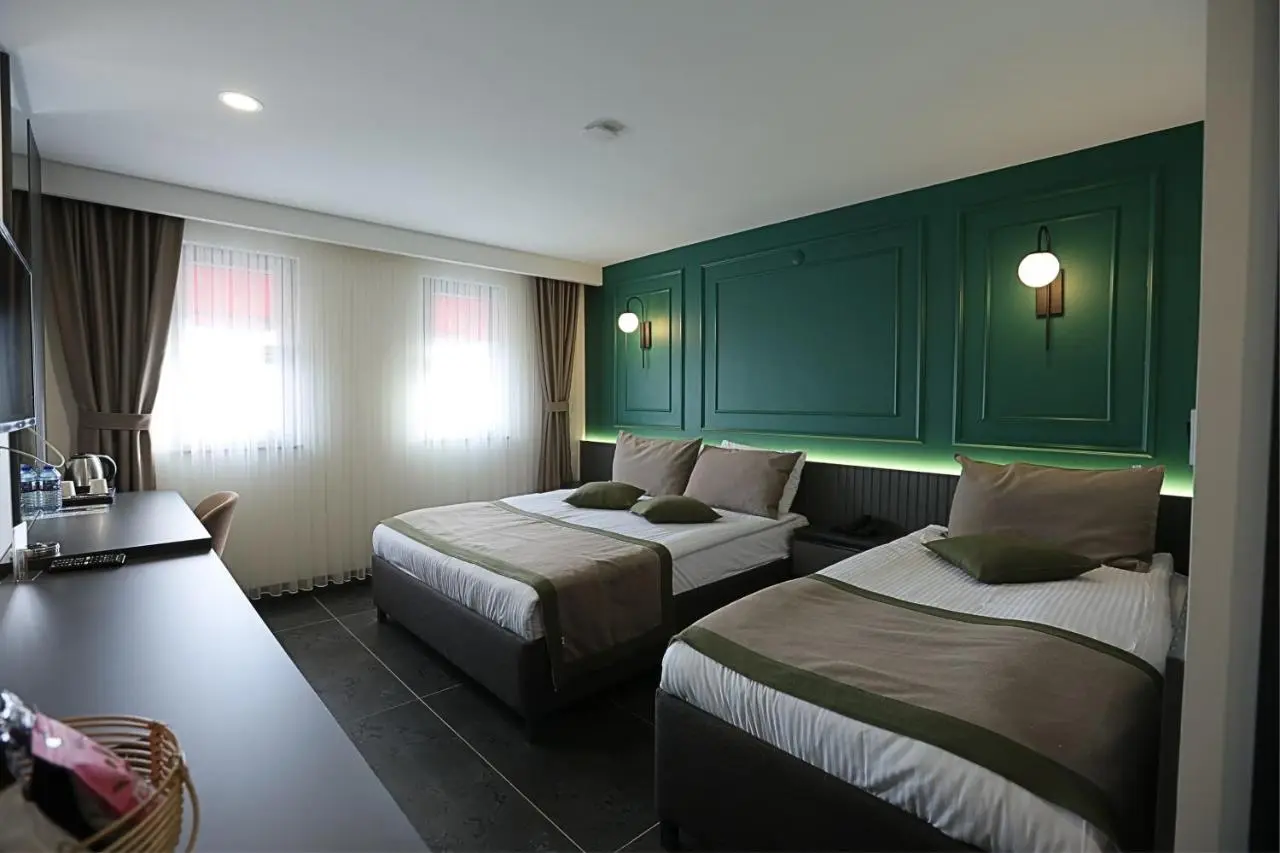 Ren Business Hotel