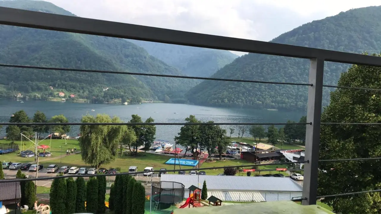 Royal Town Luxury with Panoramic View Wake up to breathtaking lake views and pure tranquility