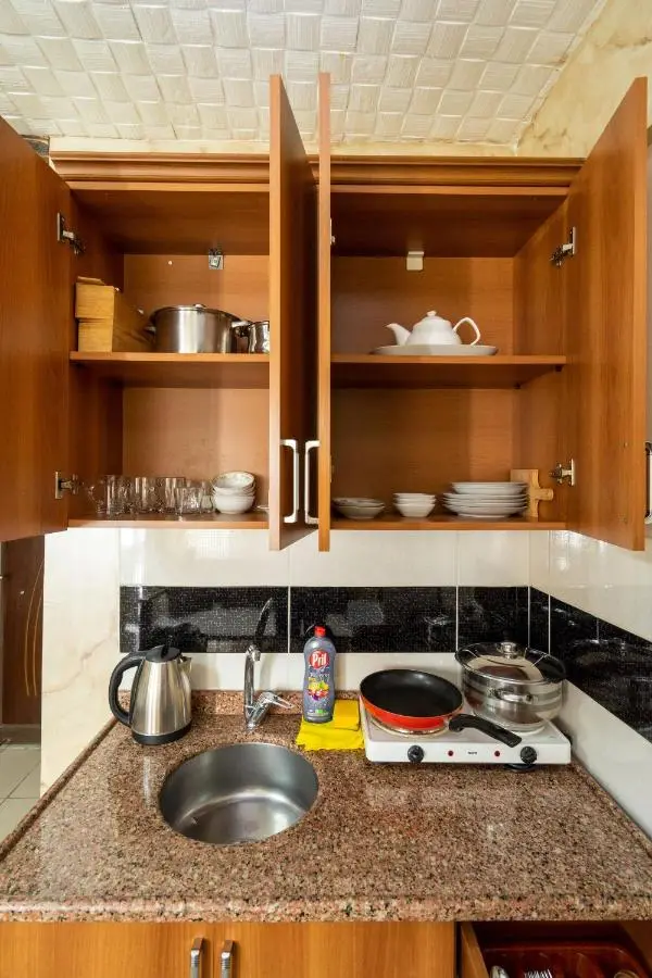 Pi Home & Apartments