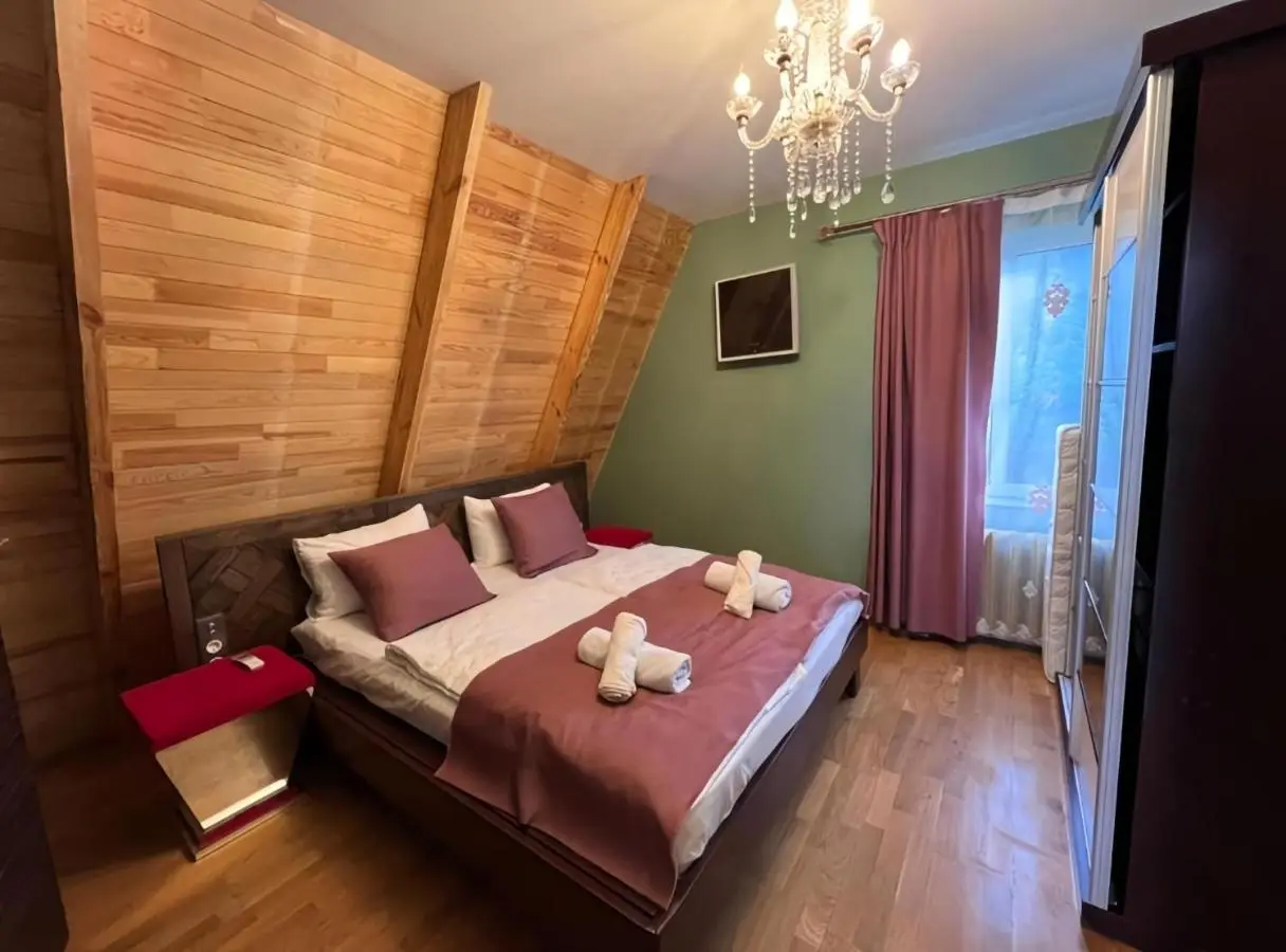 Trigon Villa Family , HOT POOL ,SAUNA,JACUZZI