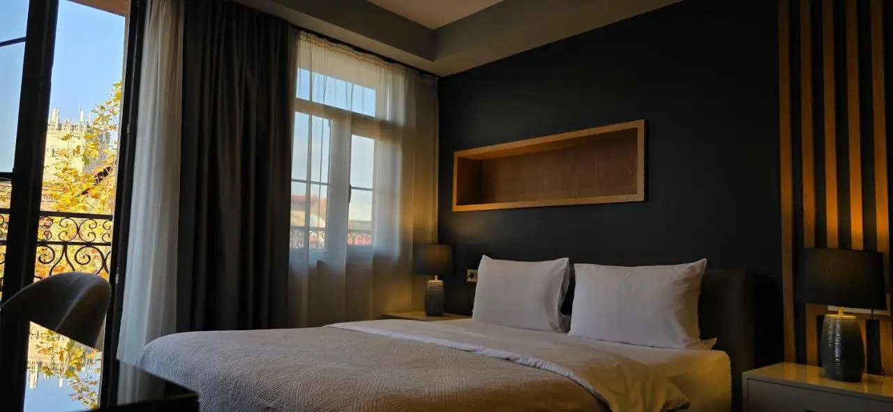 Silver 39 Corner Hotel